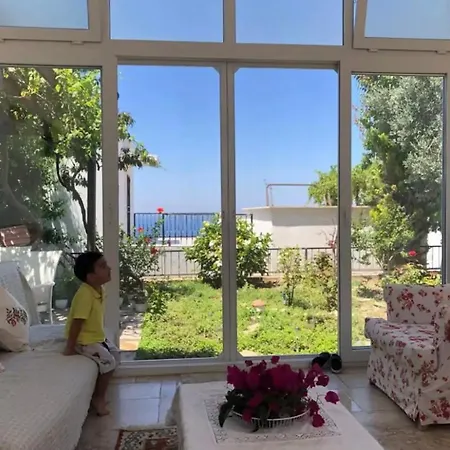 Holiday home Kizilburun'da Manzarali, Bahceli 3+1
